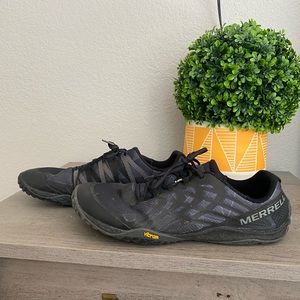 Merrell size 10.5 Men’s Vibram Sole